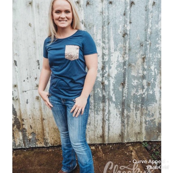 Sequin Tee - Picture 5 of 7